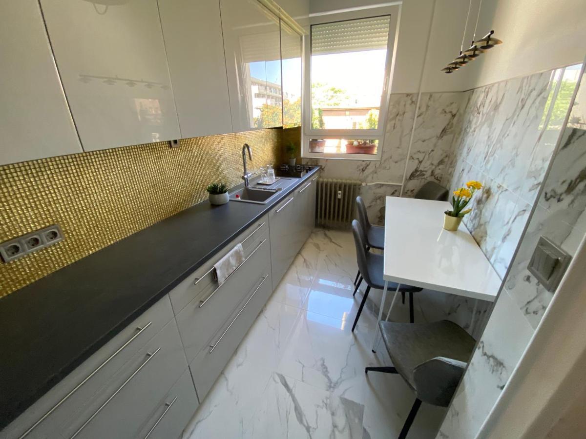 Lonyay Street Apartment بودابست المظهر الخارجي الصورة