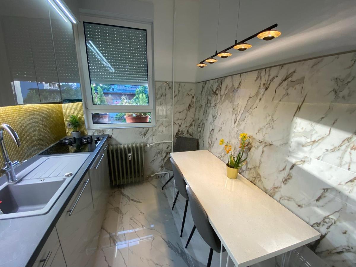 Lonyay Street Apartment بودابست المظهر الخارجي الصورة